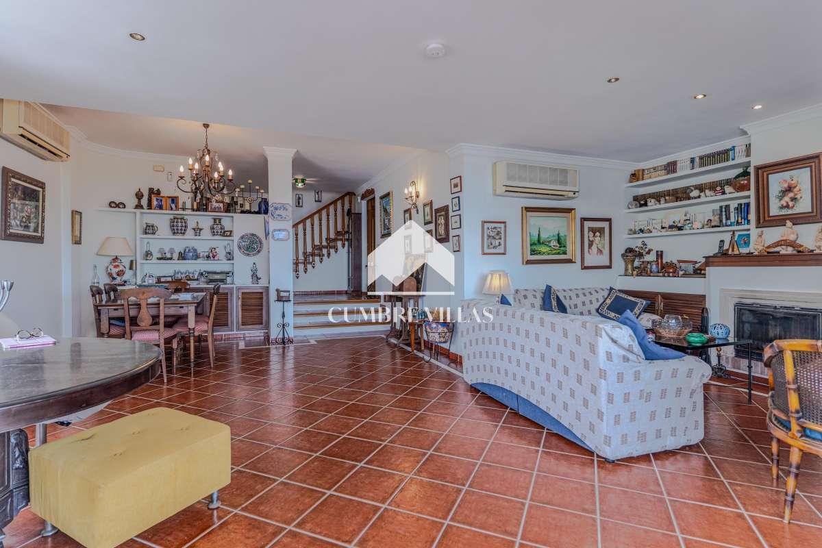 Villa for Sale in Almuñécar