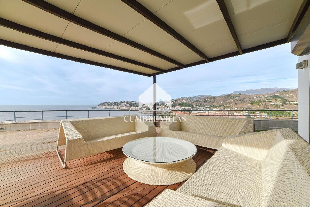 Villa for Sale in Almuñécar