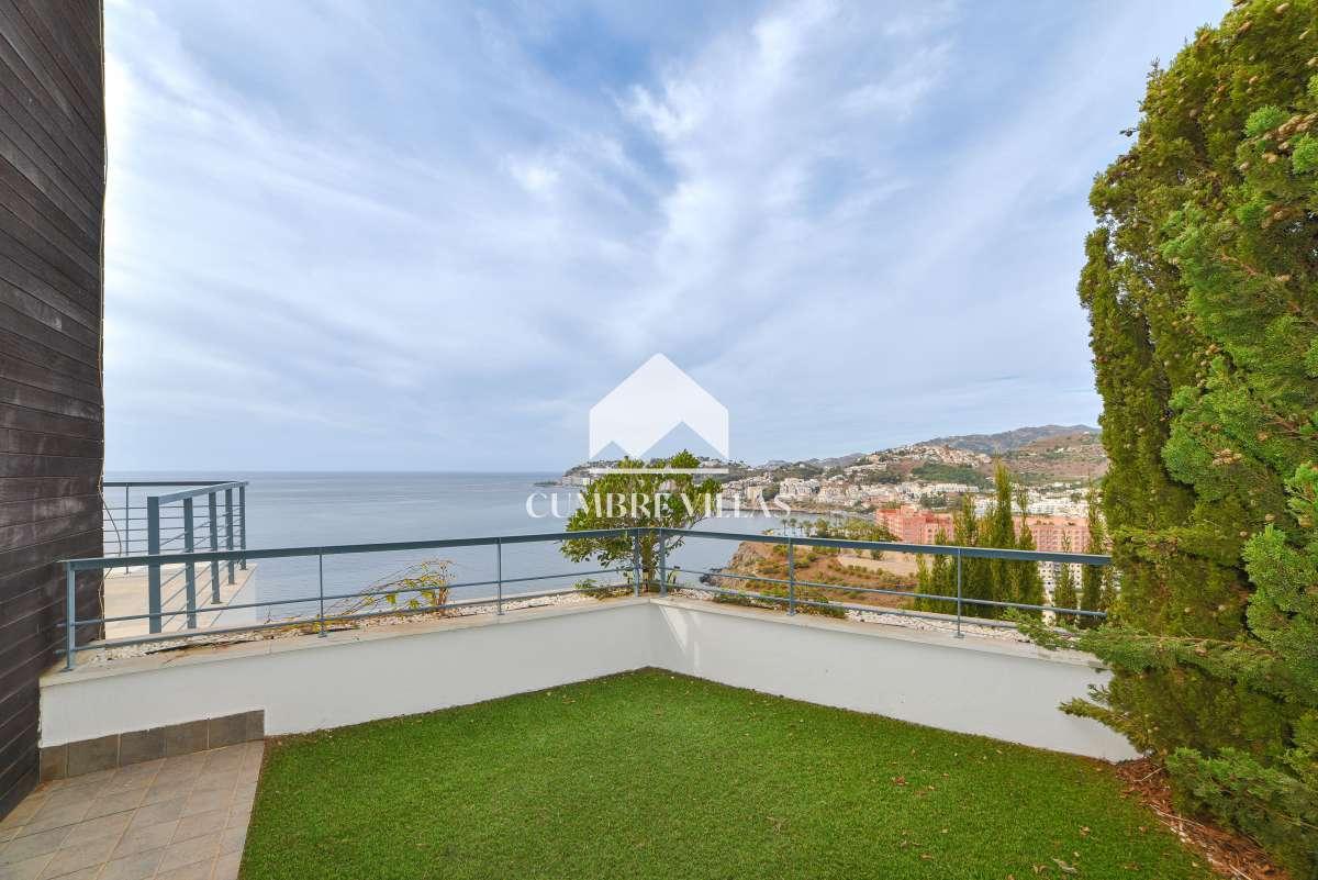 Villa for Sale in Almuñécar