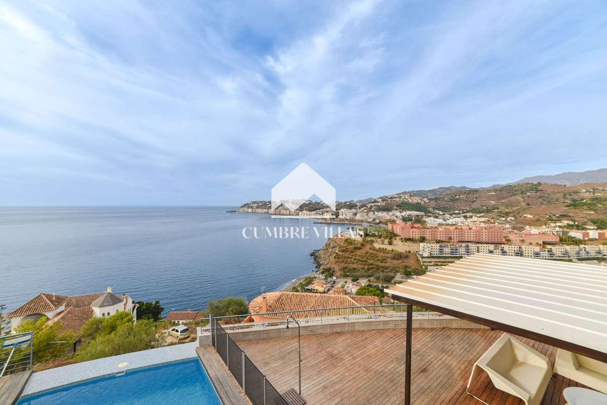 Villa for Sale in Almuñécar
