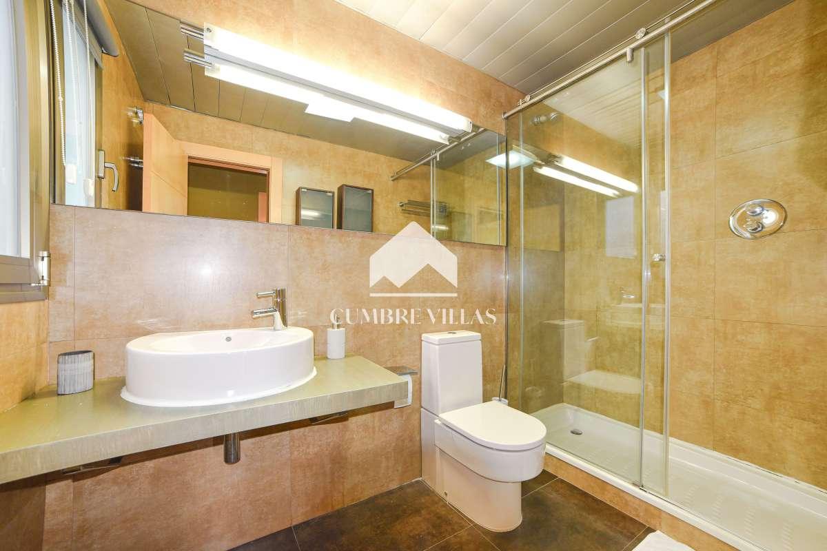 Villa for Sale in Almuñécar
