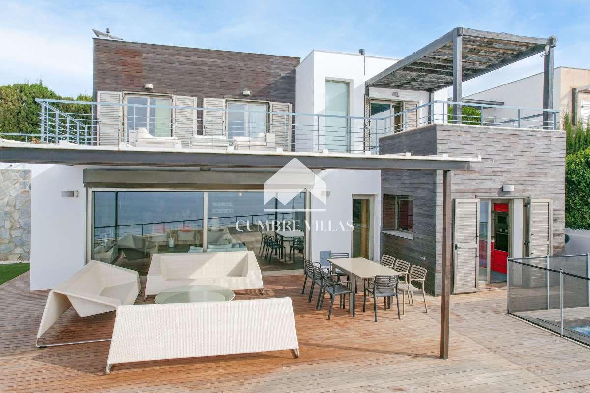Villa for Sale in Almuñécar