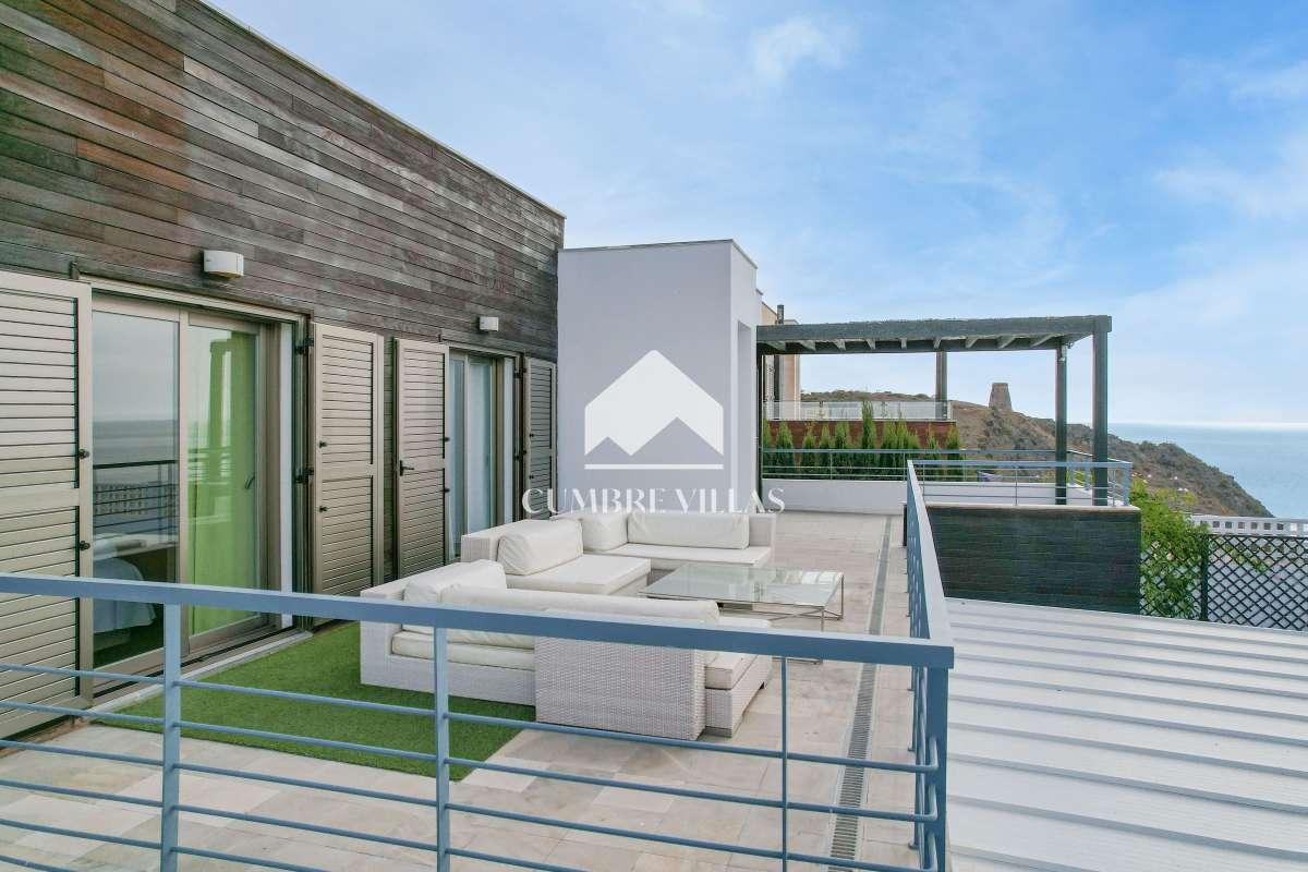 Villa for Sale in Almuñécar