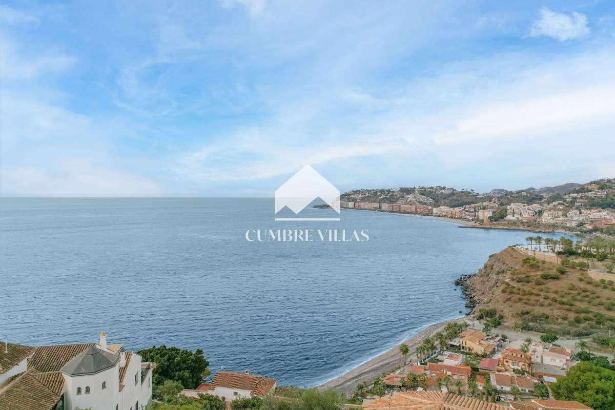 Villa for Sale in Almuñécar