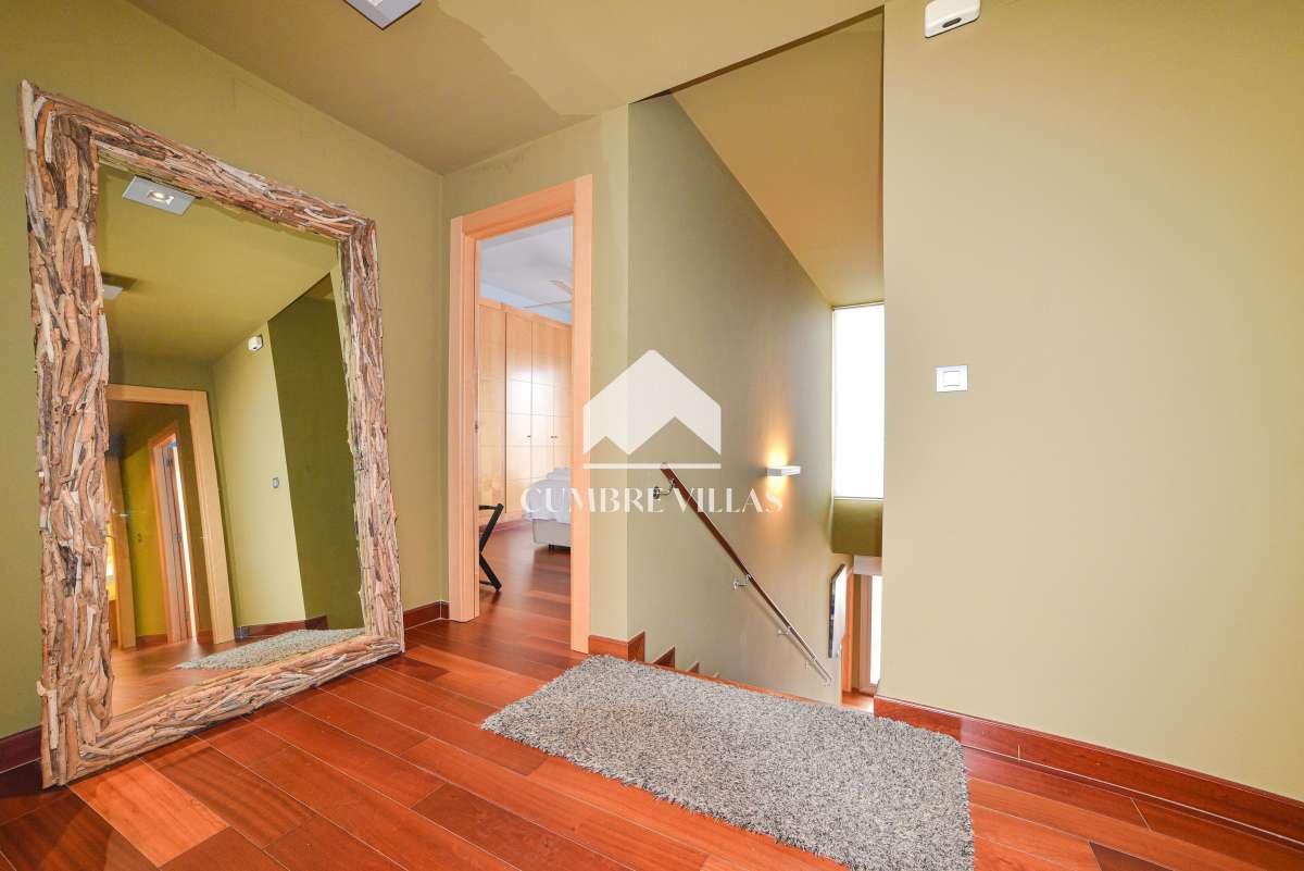 Villa for Sale in Almuñécar