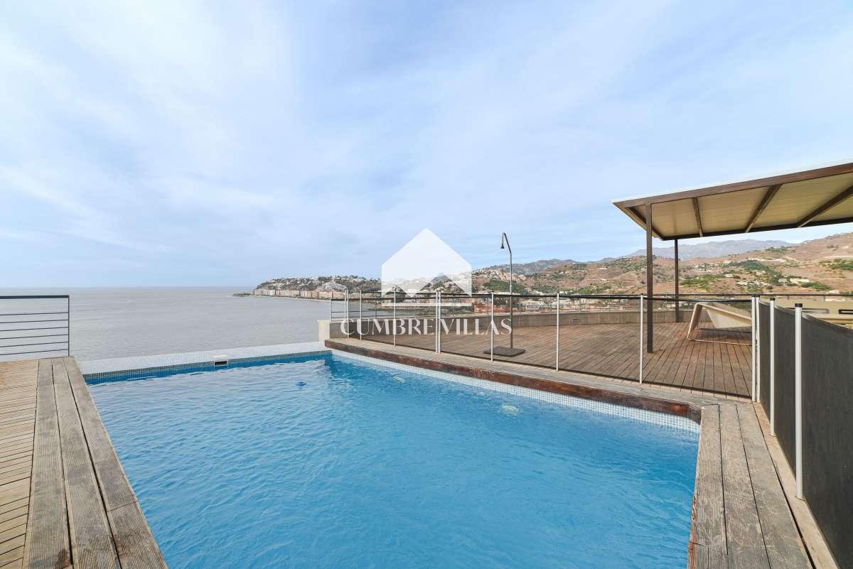 Villa for Sale in Almuñécar