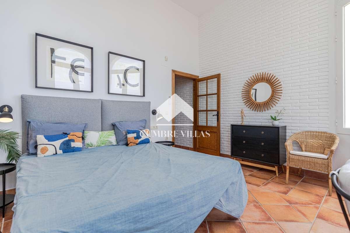 Villa for Sale in Salobreña