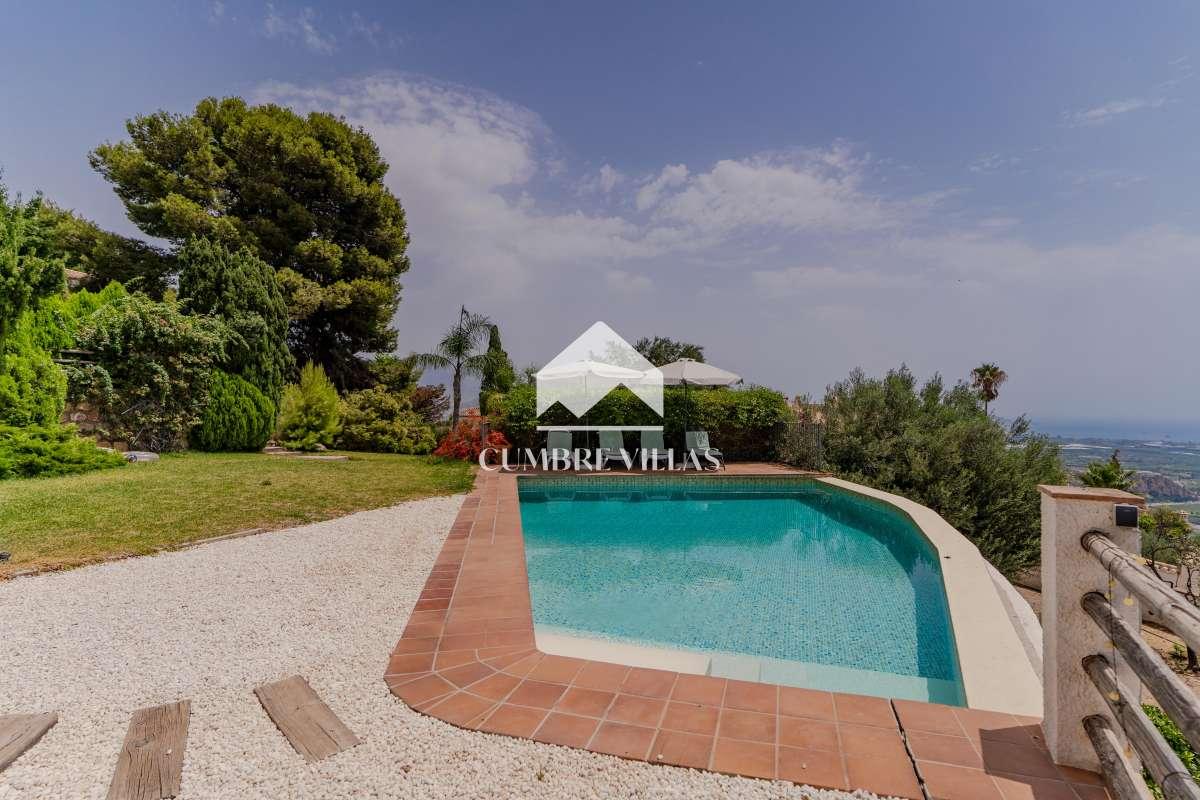 Villa for Sale in Salobreña
