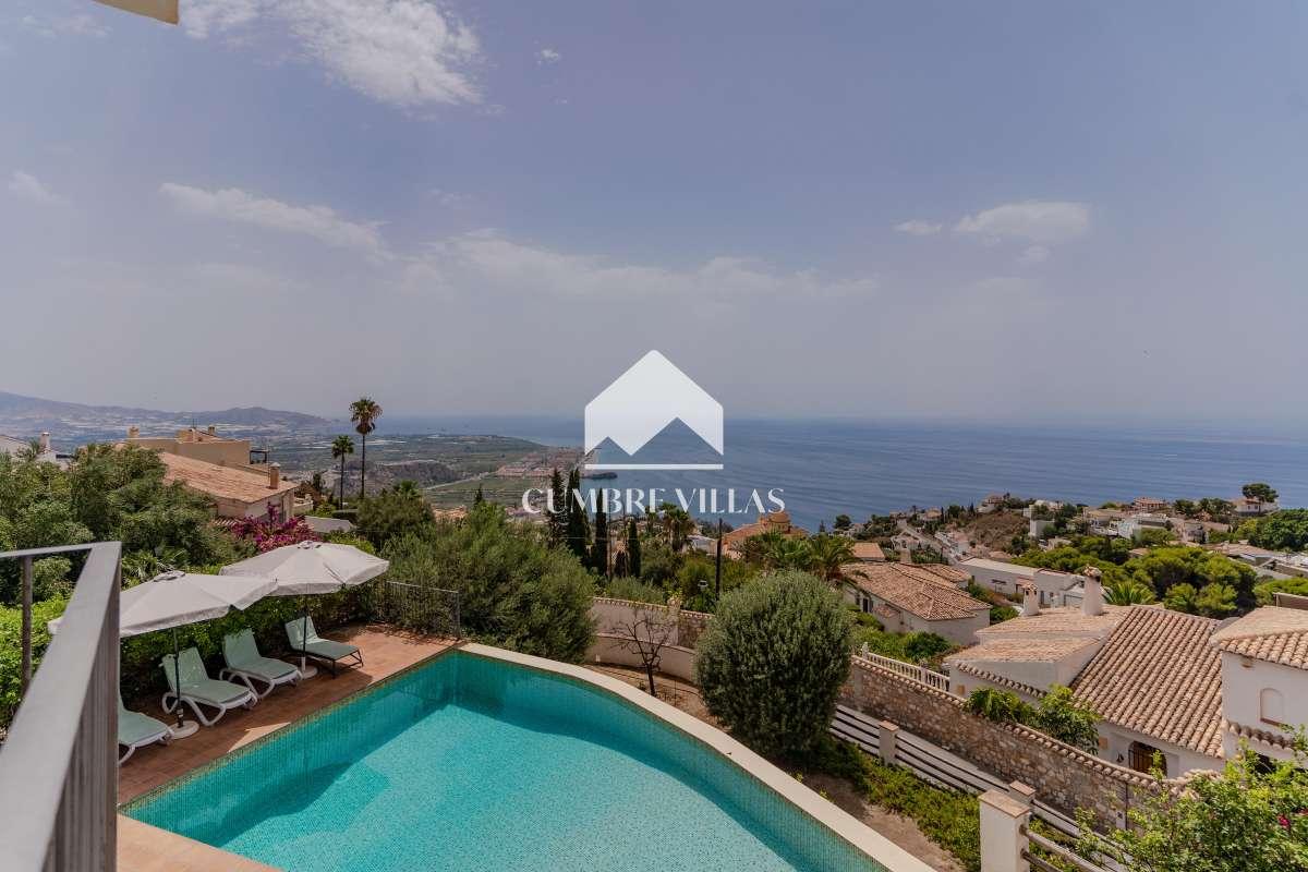 Villa for Sale in Salobreña