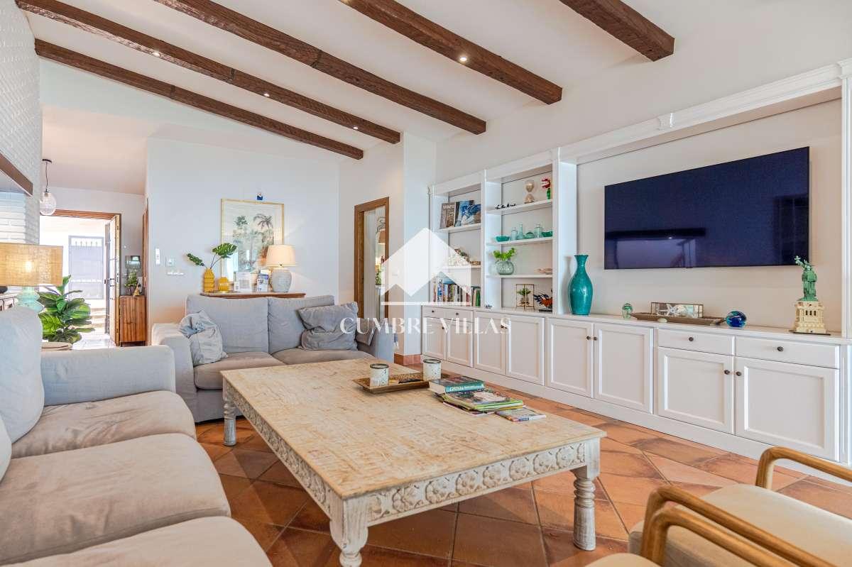 Villa for Sale in Salobreña