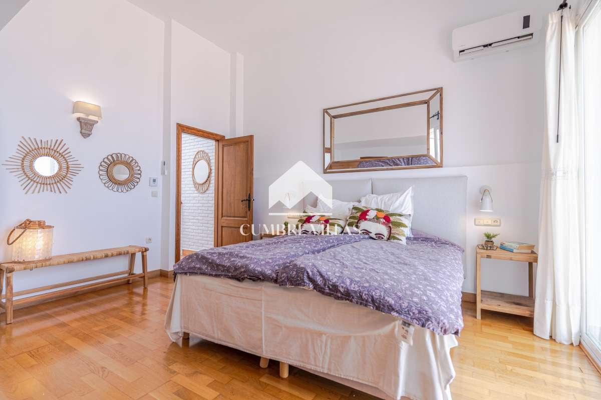 Villa for Sale in Salobreña