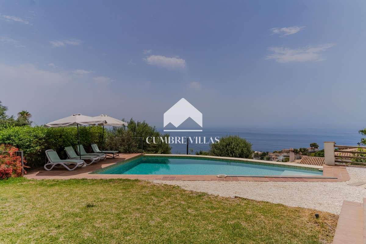 Villa for Sale in Salobreña