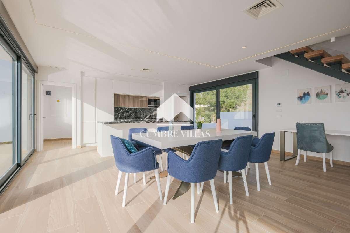 Villa for Sale in Almuñécar
