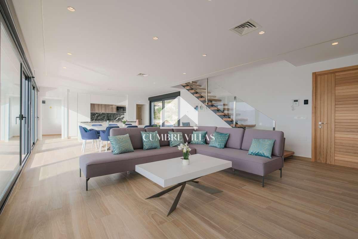 Villa for Sale in Almuñécar