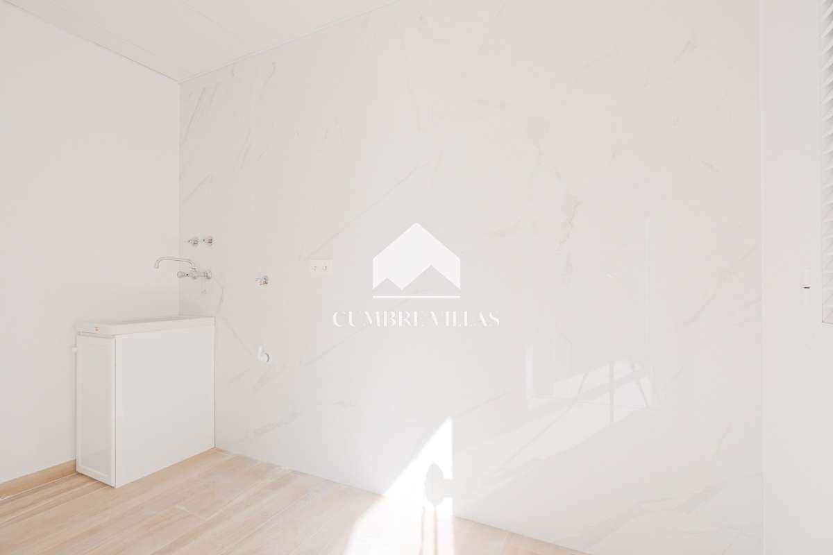 Villa for Sale in Almuñécar