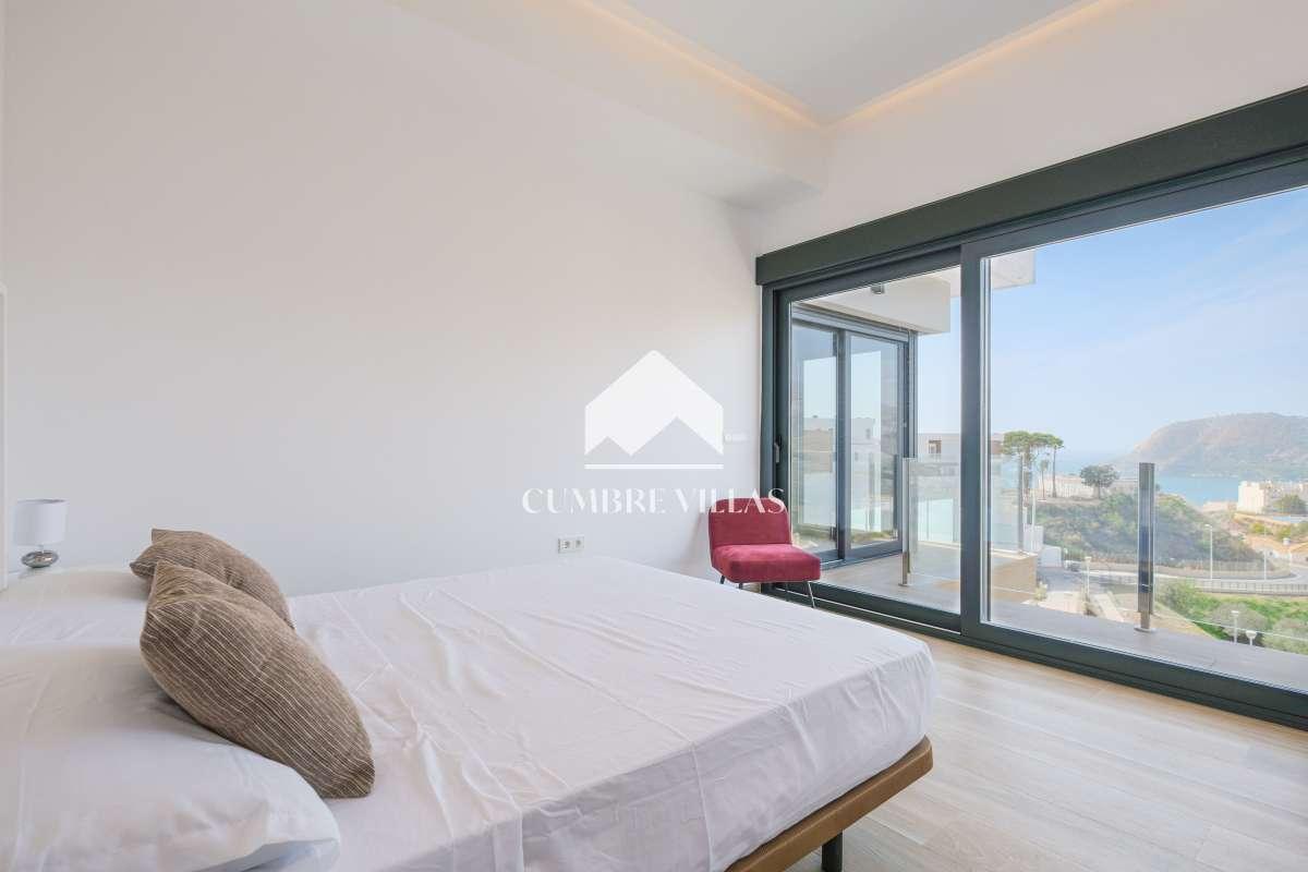 Villa for Sale in Almuñécar