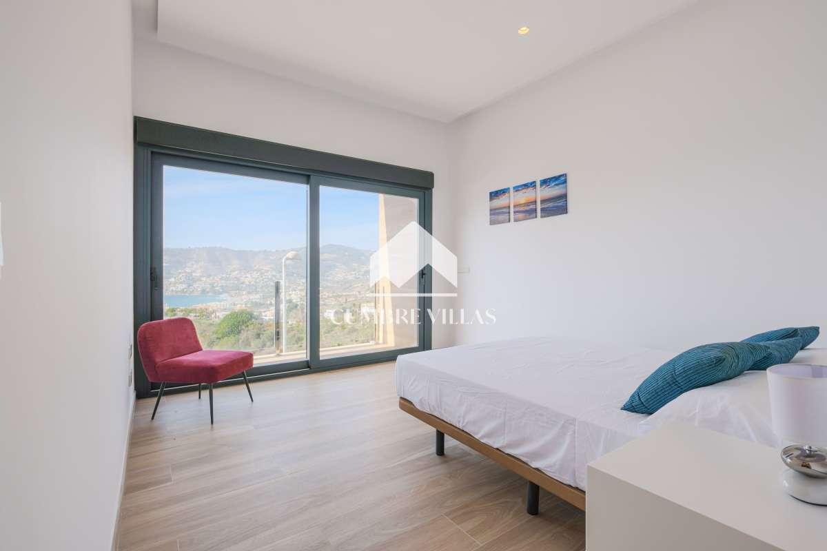 Villa for Sale in Almuñécar