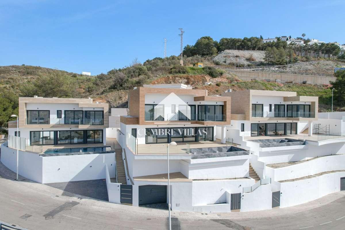 Villa for Sale in Almuñécar