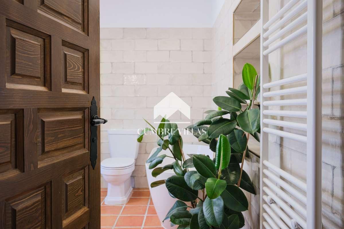 House for Sale in Salobreña
