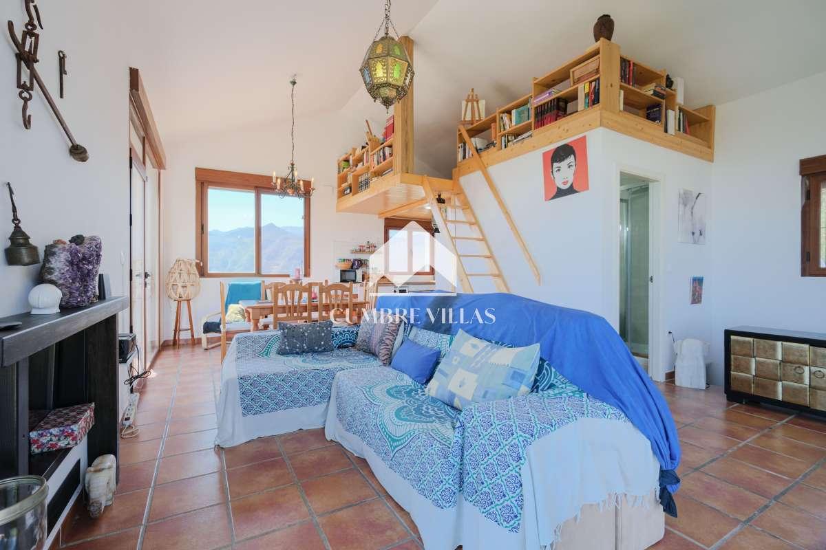 House for Sale in Otívar