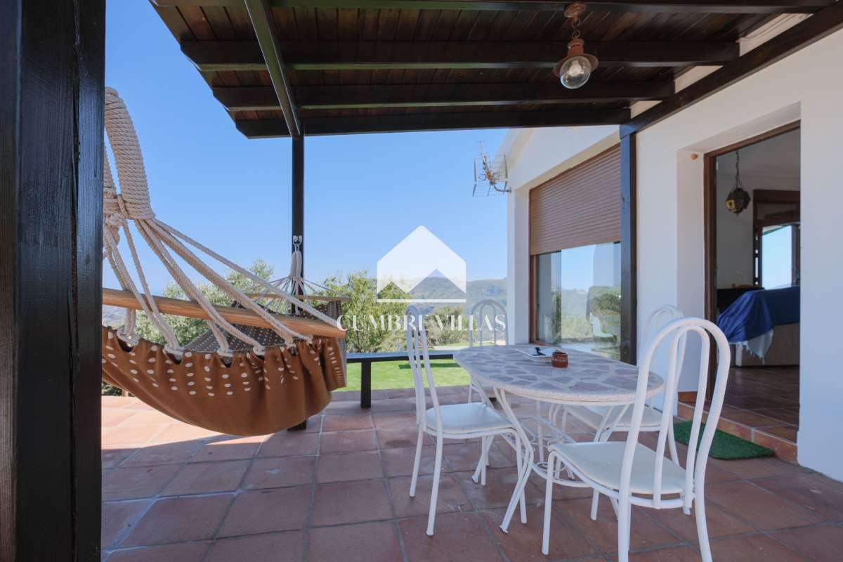 House for Sale in Otívar
