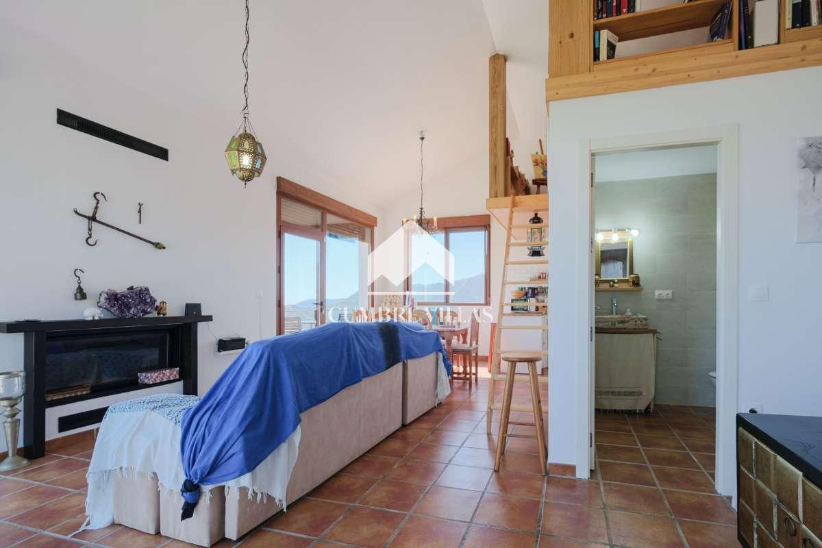 House for Sale in Otívar