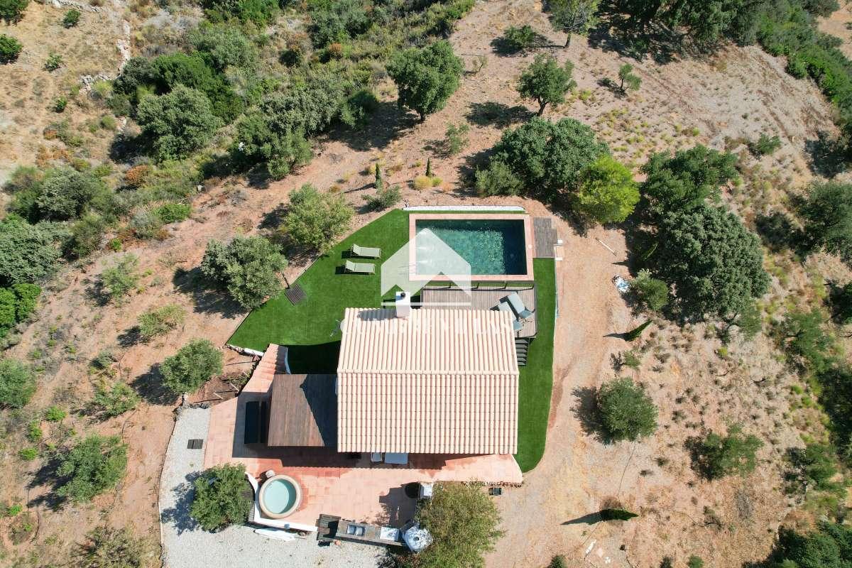 House for Sale in Otívar