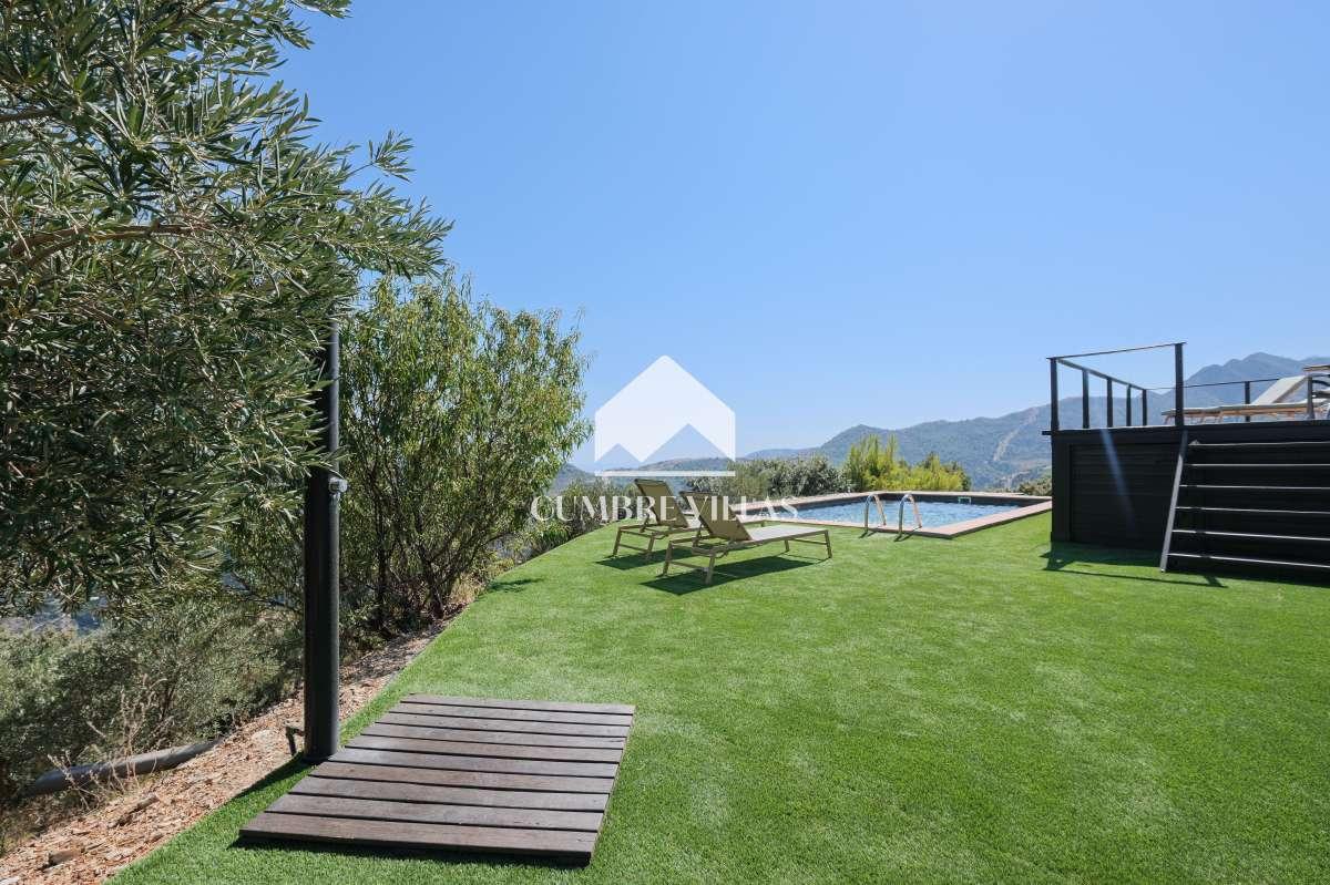 House for Sale in Otívar