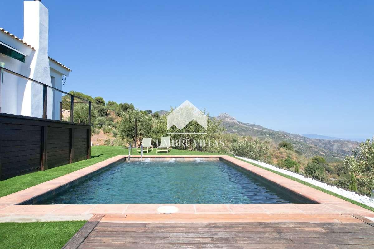 House for Sale in Otívar