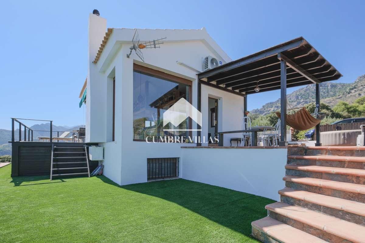 House for Sale in Otívar