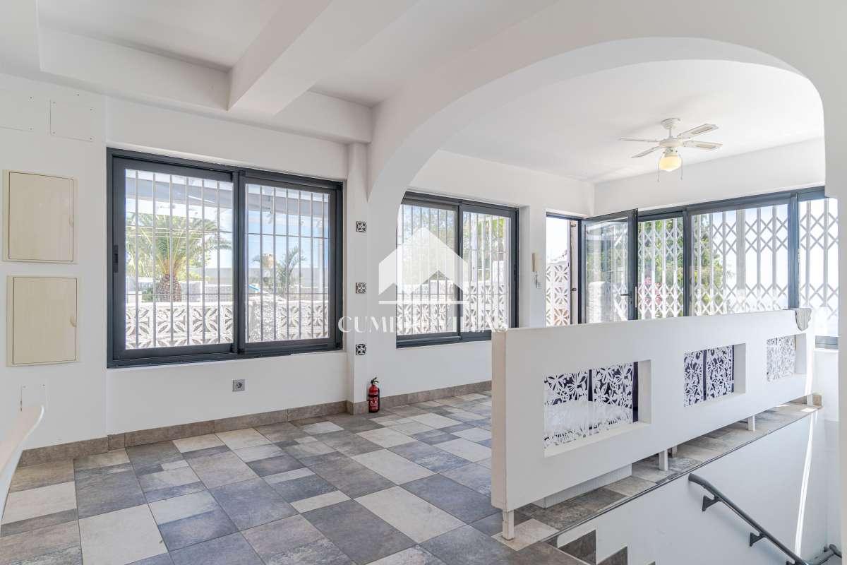 Villa for Sale in Salobreña