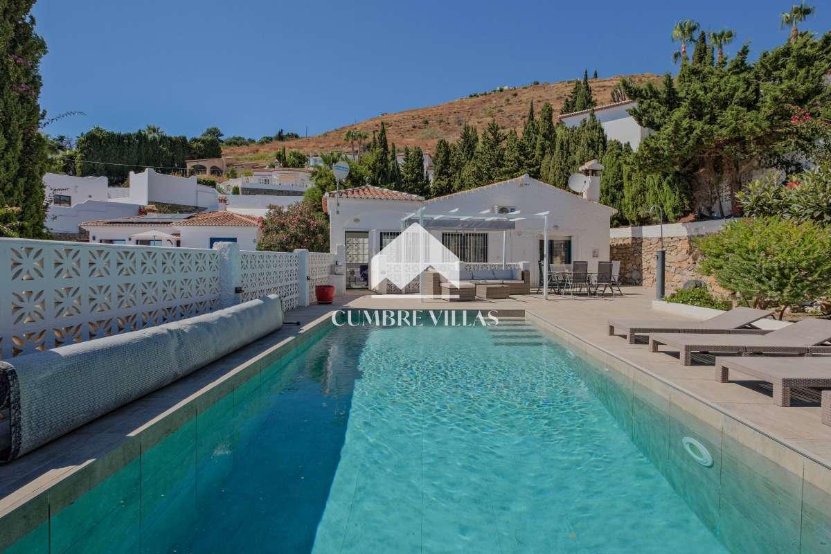 Villa for Sale in Salobreña