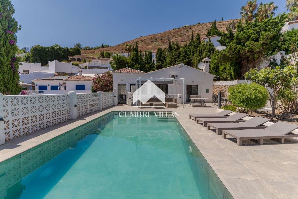 Villa for Sale in Salobreña