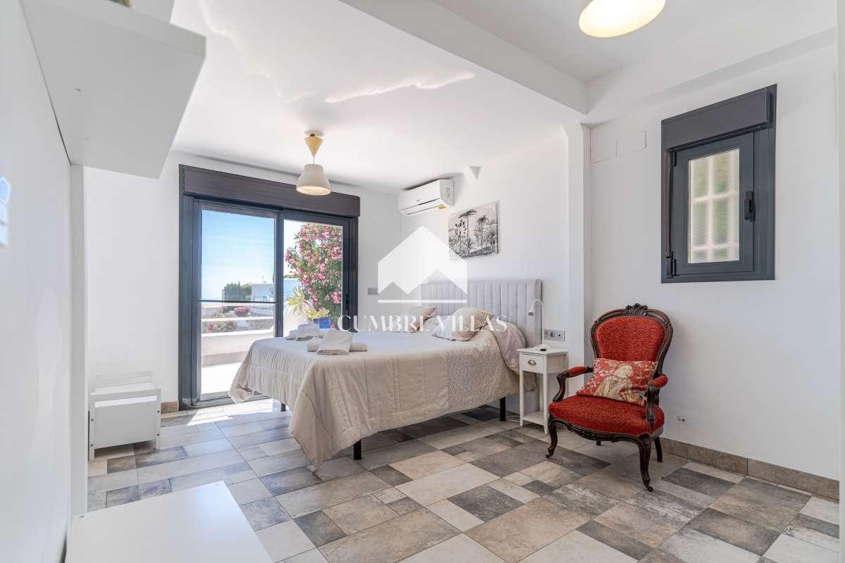 Villa for Sale in Salobreña