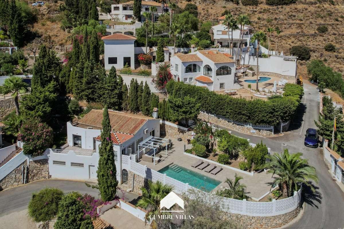 Villa for Sale in Salobreña