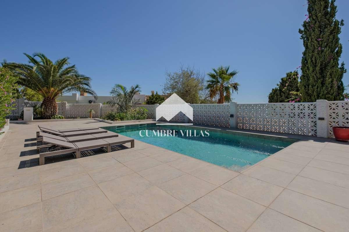 Villa for Sale in Salobreña