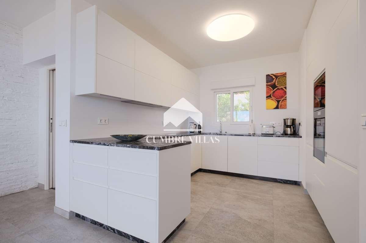 Villa for Sale in Salobreña