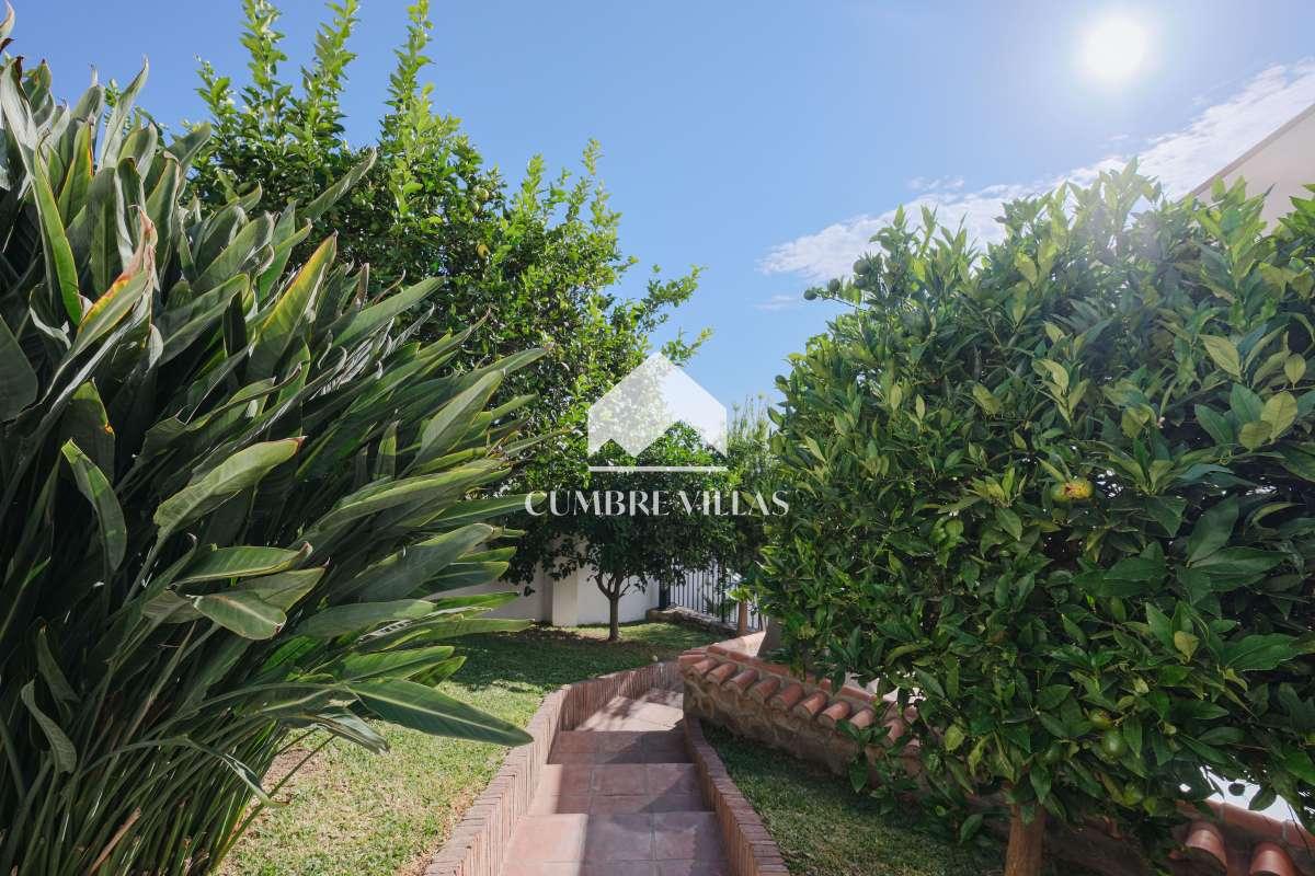 Villa for Sale in Salobreña