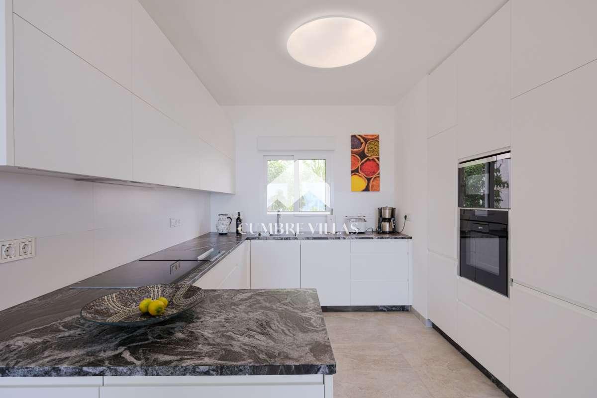 Villa for Sale in Salobreña