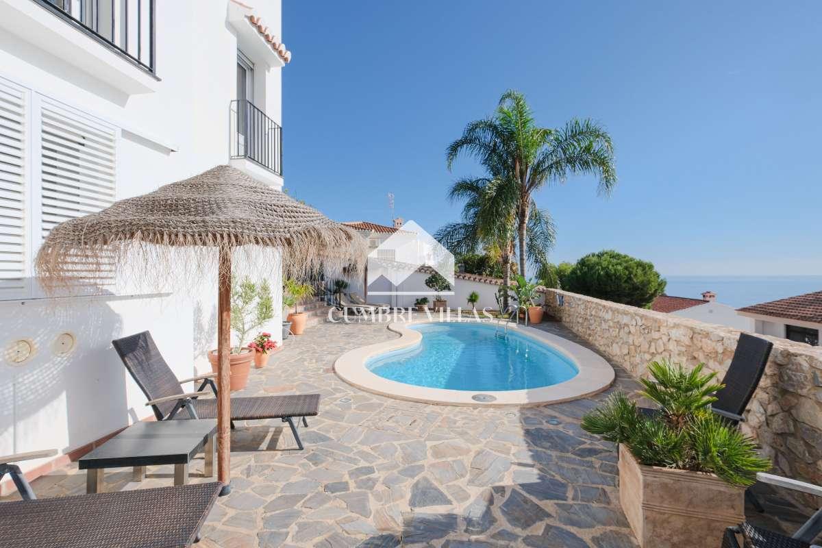 Villa for Sale in Salobreña