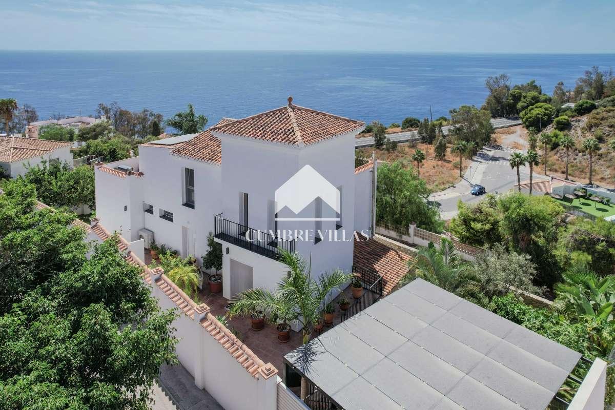 Villa for Sale in Salobreña