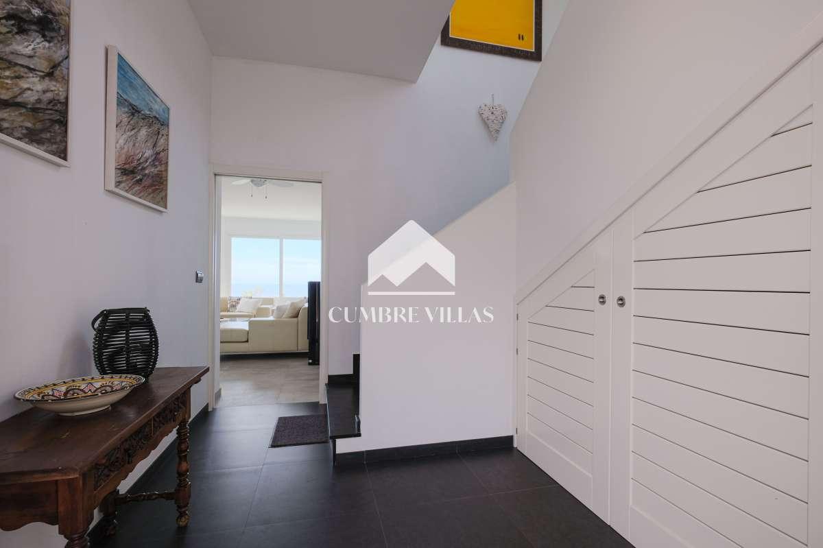 Villa for Sale in Salobreña