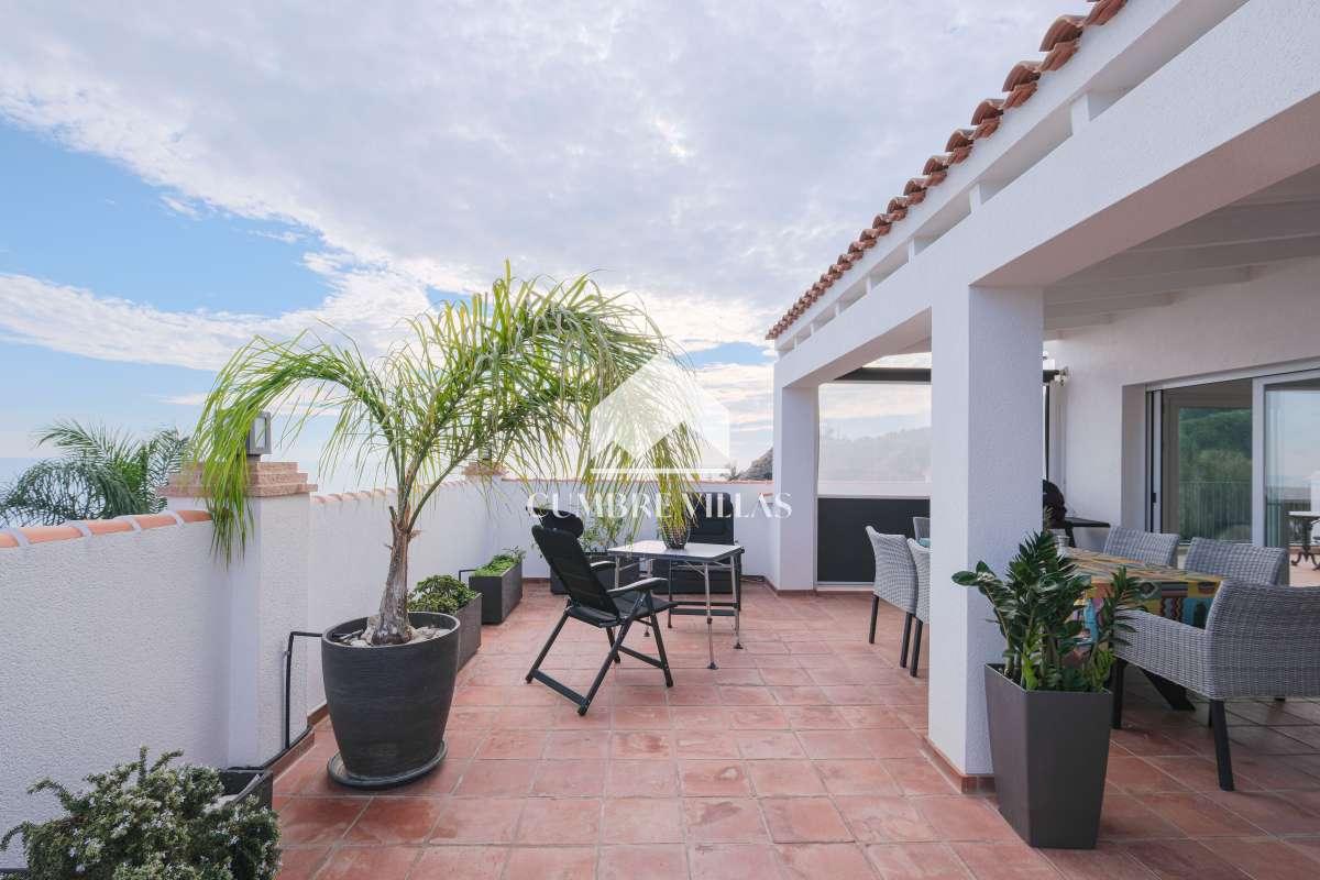 Villa for Sale in Salobreña