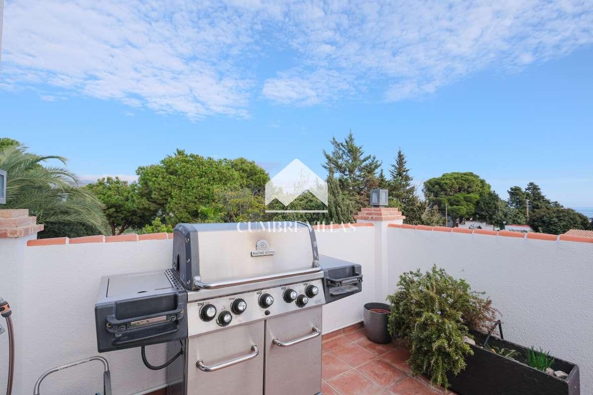 Villa for Sale in Salobreña