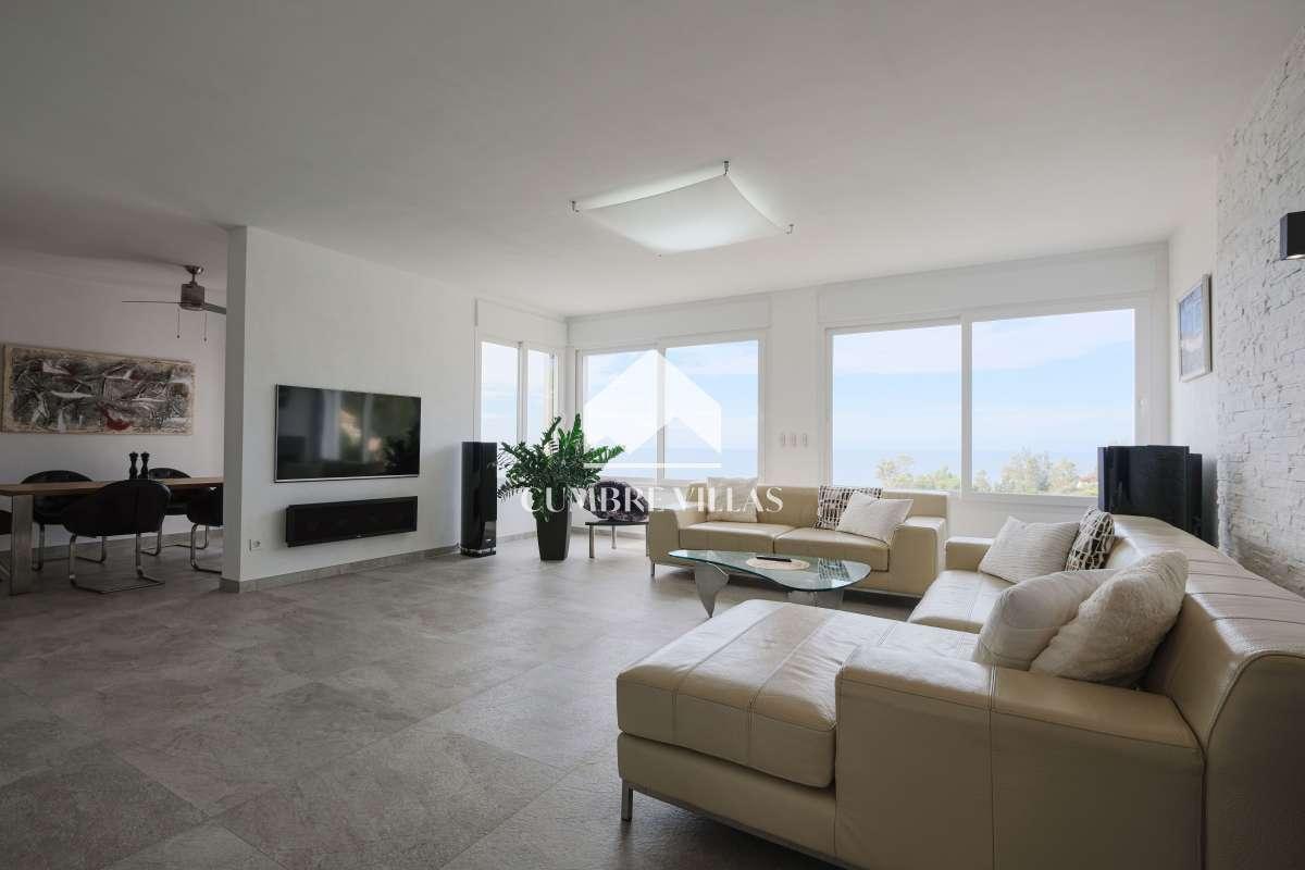 Villa for Sale in Salobreña