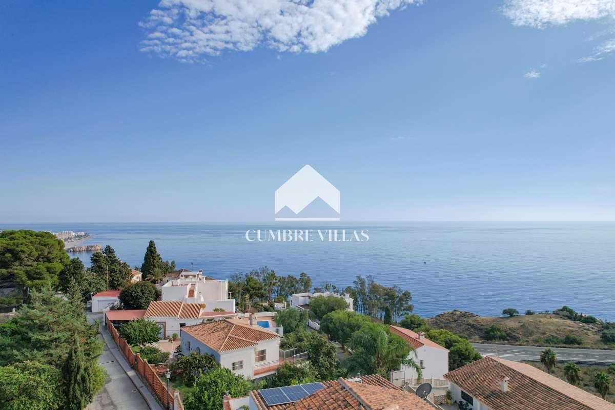 Villa for Sale in Salobreña