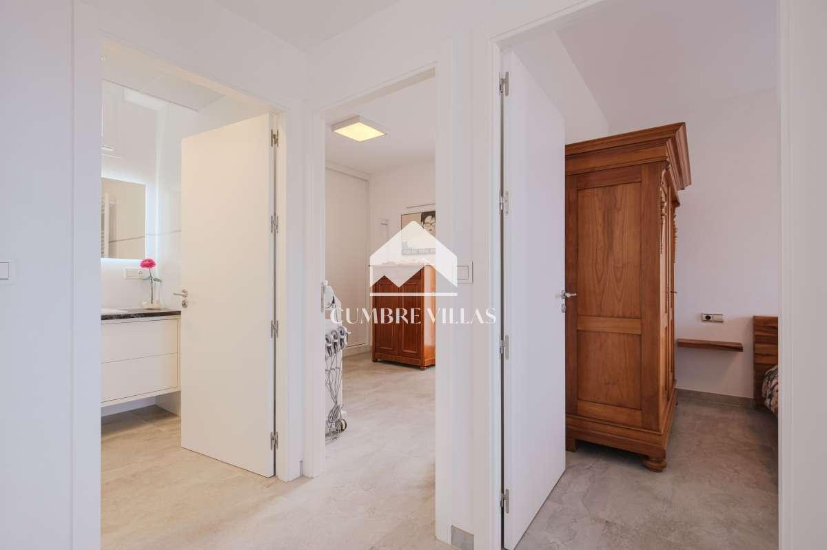 Villa for Sale in Salobreña