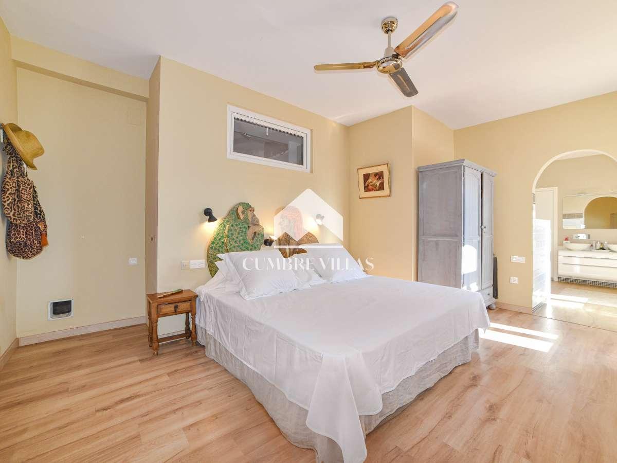 Villa for Sale in El Valle