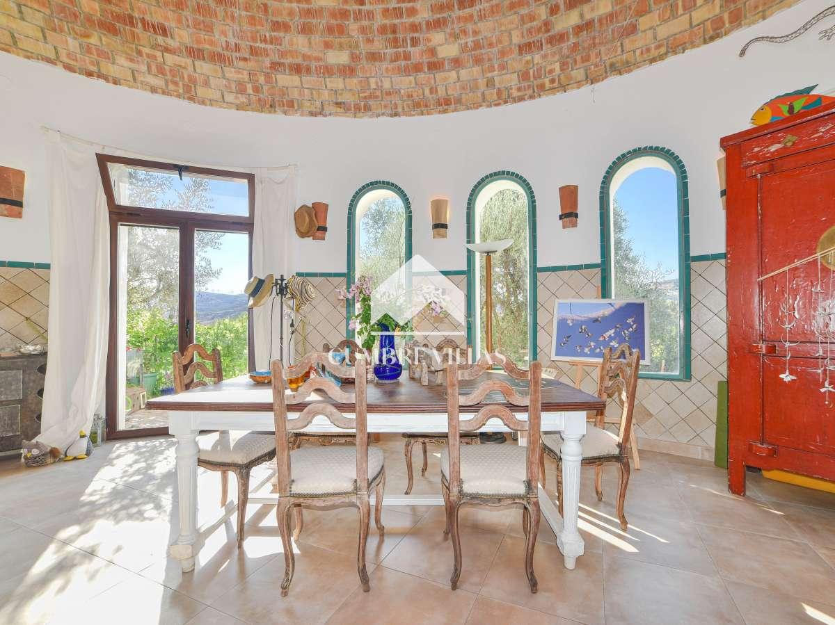 Villa for Sale in El Valle
