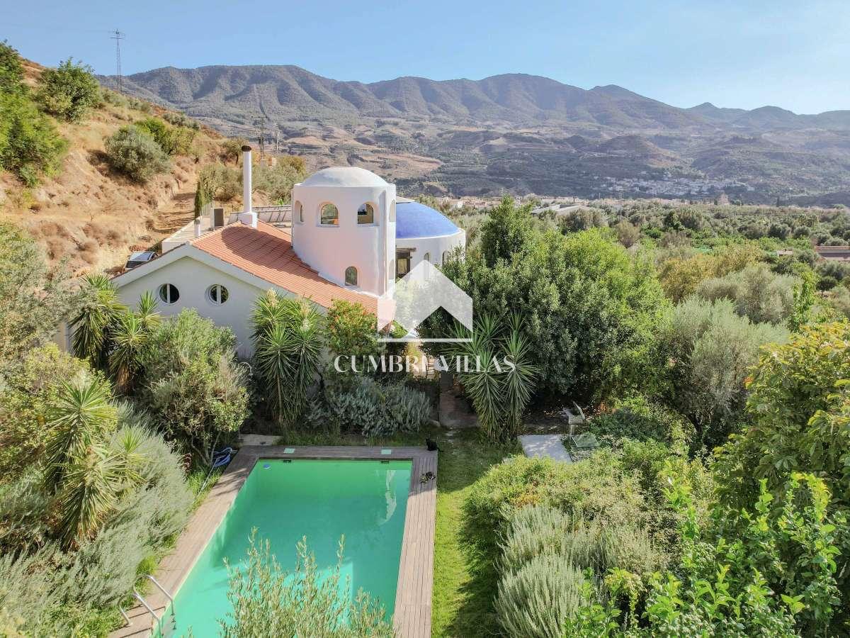 Villa for Sale in El Valle
